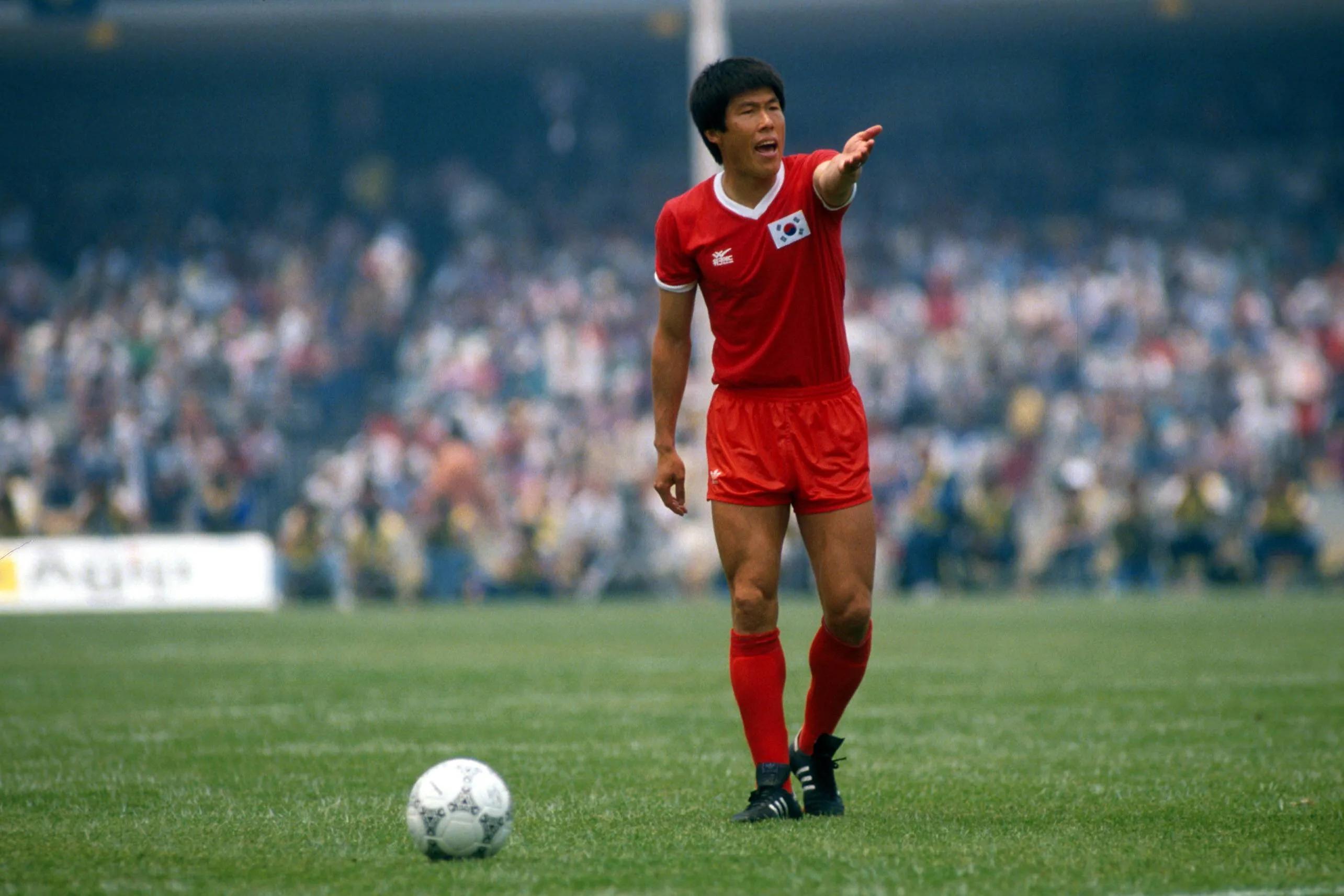 Korea Republic's Strategic Foundations Keep Their Knockout Dream Alive